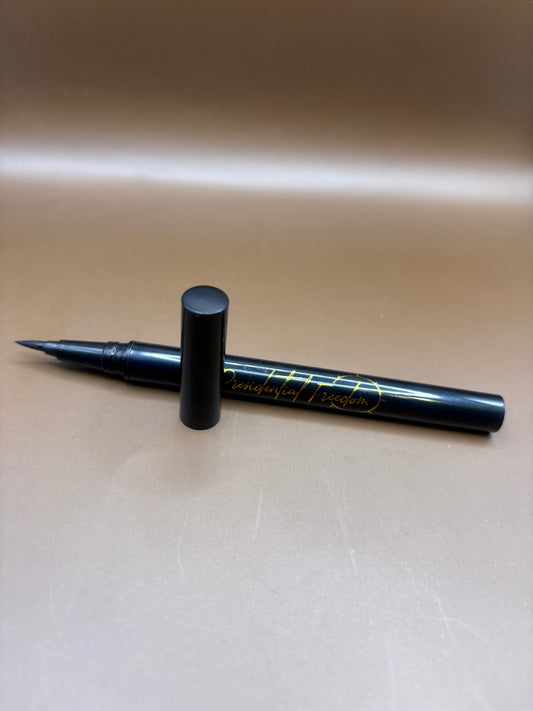 Outta sight ( Lash Glue Pencil )